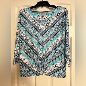 Chico’s 3/4 sleeve top with gather in front bottom, sz 1, excellent condition